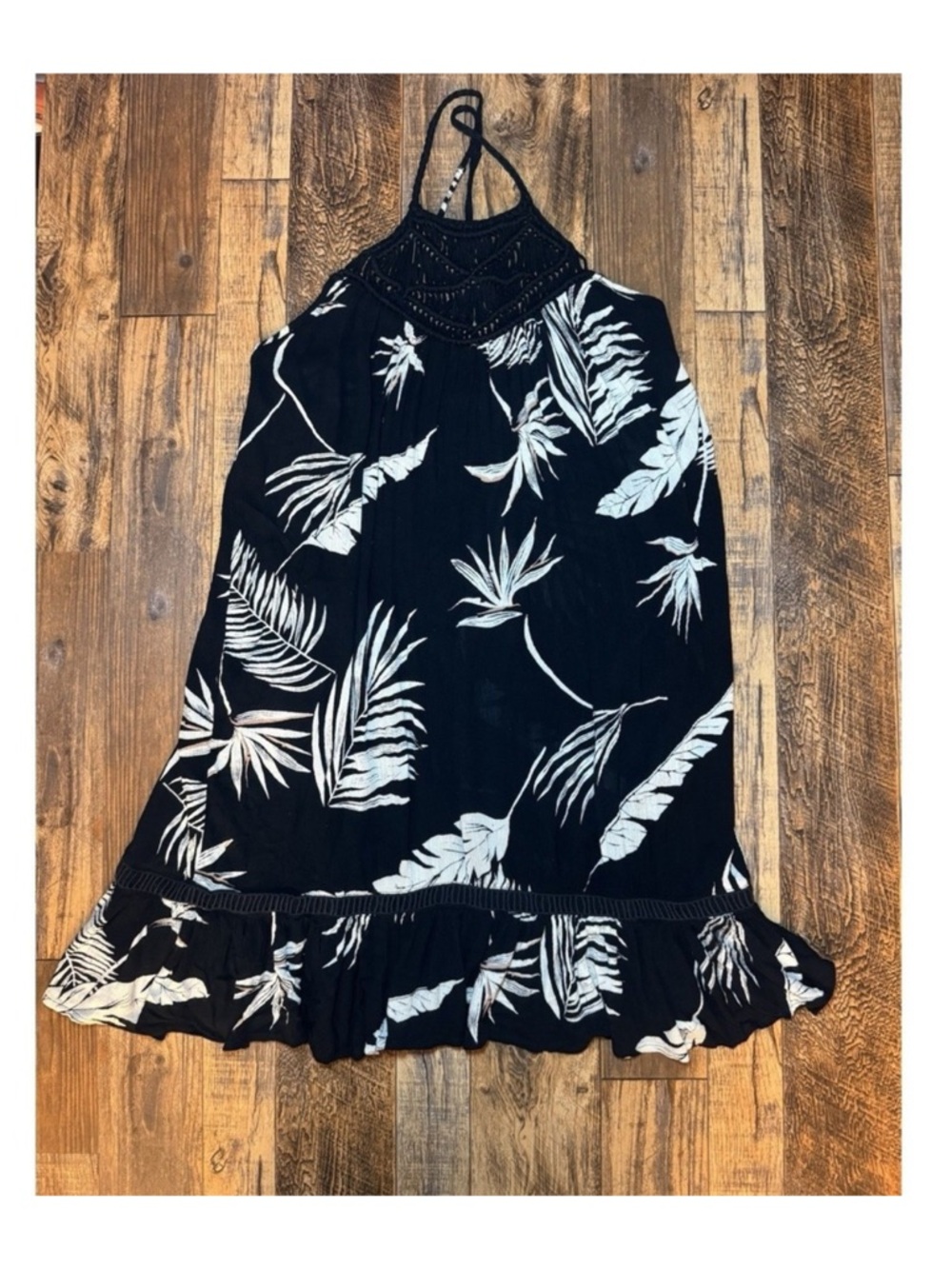 Volcom ❤️ Dress Black White Tropical Palm Leaf Print Crochet Halter Sundress
